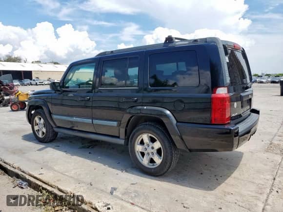 2008 Jeep Commander Sport с VIN 1J8HG48K38C140848, выставлен на аукционе Copart как лот 70687675 с пробегом 246 830 миль миль и Списание • Salvage title. История ставок и продаж доступна на DreamBid. Изображение 2.