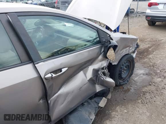 2016 Toyota Corolla L with VIN 2T1BURHE6GC622846, listed as a IAAI auction lot 43294952 with 96,510 mi miles and . Bid and sale history available at DreamBid. Image 6.