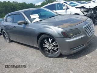 2012 Chrysler 300 с VIN 2C3CCAAG1CH116785, выставлен на аукционе IAAI как лот 42792844 с пробегом 147 749 миль миль и . История ставок и продаж доступна на DreamBid. Изображение 1.