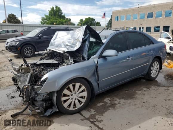 2010 Hyundai Sonata Limited с VIN 5NPEU4AF2AH576794, выставлен на аукционе Copart как лот 60728855 с пробегом Не указан миль и Списание • Salvage title. История ставок и продаж доступна на DreamBid. Изображение 1.