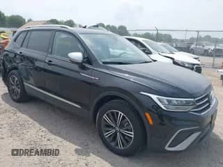 2024 Volkswagen Tiguan Wolfsburg Edition с VIN 3VVAB7AX4RM234740, выставлен на аукционе IAAI как лот 42701994 с пробегом 3 033 миль миль и . История ставок и продаж доступна на DreamBid. Изображение 1.