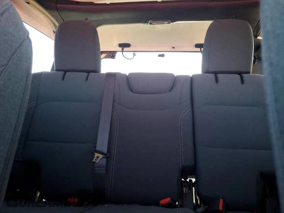 2024 Jeep Wrangler Sport S z VIN 1C4PJXDN7RW360306, wystawiony jako Copart lot #55610035 z przebiegiem 7 885 mil mil oraz Szkoda całkowita • Salvage title. Historia ofert i sprzedaży dostępna na DreamBid. Obrazek 10.