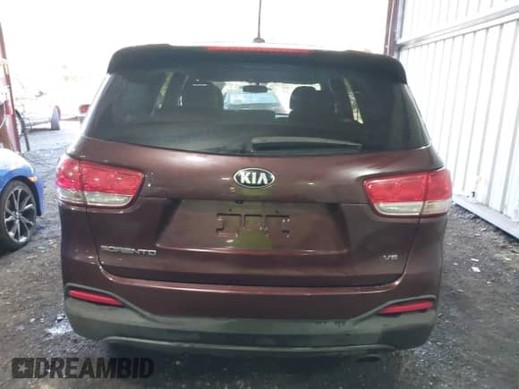 2018 Kia Sorento LX with VIN 5XYPGDA57JG338860, listed as a IAAI auction lot 43352296 with 239,757 mi miles and . Bid and sale history available at DreamBid. Image 16.