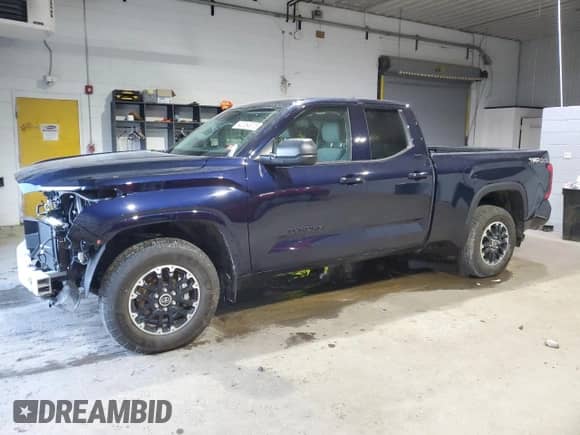 2024 Toyota Tundra SR5 with VIN 5TFLA5DA0RX227171, listed as a Copart auction lot 42084915 with 2,695 mi miles and Salvage title. Bid and sale history available at DreamBid. Image 1.