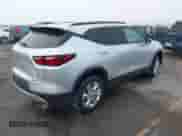 2021 Chevrolet Blazer LT с VIN 3GNKBDRS5MS511594, выставлен на аукционе IAAI как лот 41135245 с пробегом 73 304 миль миль и . История ставок и продаж доступна на DreamBid. Изображение 4.