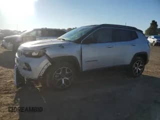 2025 Jeep Compass Limited с VIN 3C4NJDCN5ST560460, выставлен на аукционе Copart как лот 69870595 с пробегом 2 977 миль миль и Чистый • Clean title. История ставок и продаж доступна на DreamBid. Изображение 1.