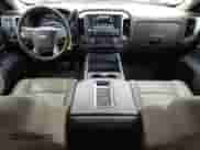 2016 Chevrolet Silverado 2500HD LTZ z VIN 1GC1KWEGXGF286194, wystawiony jako Copart lot #48384735 z przebiegiem 85 558 mil mil oraz Szkoda całkowita • Salvage title. Historia ofert i sprzedaży dostępna na DreamBid. Obrazek 8.