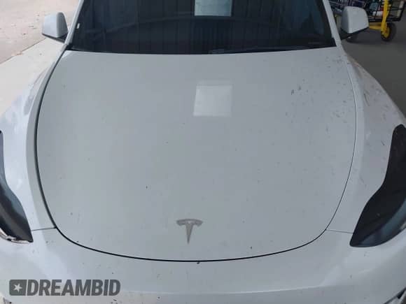 2022 Tesla Model Y Long Range z VIN 7SAYGDEE1NF385915, wystawiony jako IAAI lot #42458295 z przebiegiem 68 345 mil mil oraz . Historia ofert i sprzedaży dostępna na DreamBid. Obrazek 10.