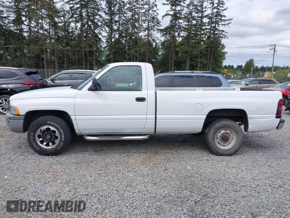 1998 Dodge 2500 with VIN 3B7KC26Z1WM267154, listed as a IAAI auction lot 42206886 with 120,336 mi miles and . Bid and sale history available at DreamBid. Image 14.