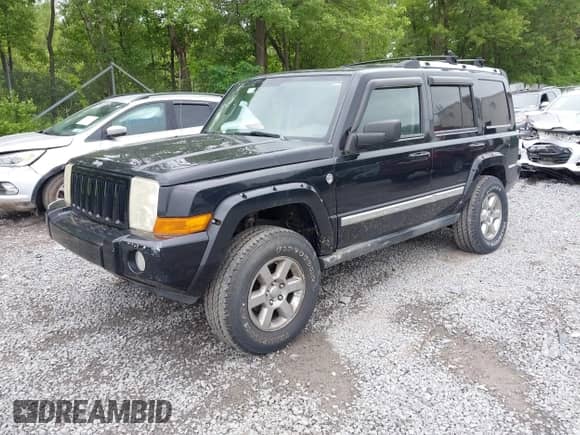2006 Jeep Commander Limited с VIN 1J8HG58256C141566, выставлен на аукционе IAAI как лот 42601298 с пробегом 165 507 миль миль и . История ставок и продаж доступна на DreamBid. Изображение 2.