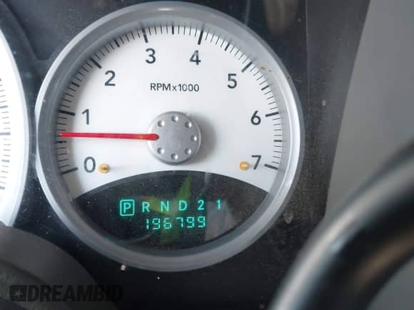 2005 Dodge Durango SLT with VIN 1D8HB48D45F522373, listed as a IAAI auction lot 42599074 with 196,799 mi miles and . Bid and sale history available at DreamBid. Image 7.