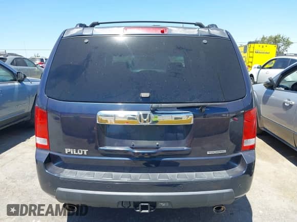 2011 Honda Pilot Touring с VIN 5FNYF3H98BB056455, выставлен на аукционе IAAI как лот 42897379 с пробегом 173 871 миль миль и . История ставок и продаж доступна на DreamBid. Изображение 16.