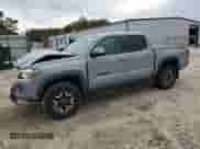 2019 Toyota Tacoma TRD Off Road z VIN 3TMCZ5ANXKM213550, wystawiony jako Copart lot #81675915 z przebiegiem 78 339 mil mil oraz Szkoda całkowita • Salvage title. Historia ofert i sprzedaży dostępna na DreamBid. Obrazek 1.