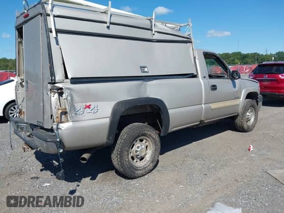 2004 Chevrolet Silverado 2500HD Work Truck with VIN 1GCHK24U24E170973, listed as a IAAI auction lot 43080160 with 291,959 mi miles and . Bid and sale history available at DreamBid. Image 4.