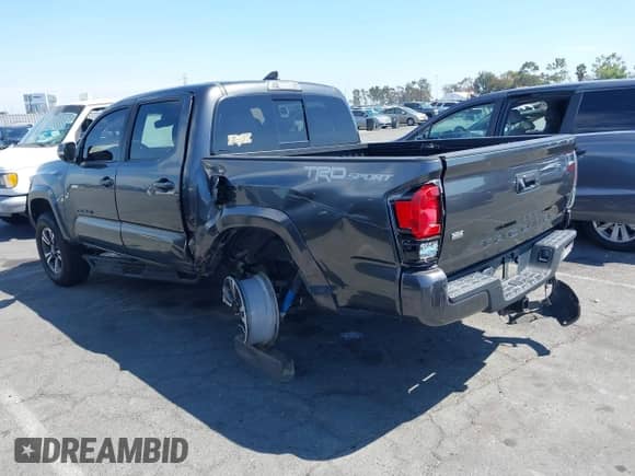 2019 Toyota Tacoma SR5 с VIN 3TMAZ5CN3KM084409, выставлен на аукционе IAAI как лот 43076335 с пробегом 73 078 миль миль и . История ставок и продаж доступна на DreamBid. Изображение 3.