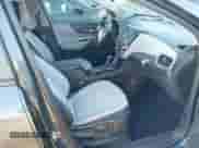 2021 Chevrolet Equinox LS z VIN 2GNAXHEV1M6123832, wystawiony jako IAAI lot #43411817 z przebiegiem 105 062 mil mil oraz . Historia ofert i sprzedaży dostępna na DreamBid. Obrazek 5.