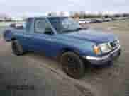 1999 Nissan Frontier XE z VIN 1N6DD26S2XC337625, wystawiony jako Copart lot #45607125 z przebiegiem 312 502 mil mil oraz Nie do naprawy • Non repairable. Historia ofert i sprzedaży dostępna na DreamBid. Obrazek 4.