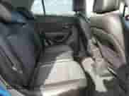 2020 Chevrolet Trax LT z VIN 3GNCJLSB9LL278422, wystawiony jako Copart lot #82279015 z przebiegiem 81 568 mil mil oraz Szkoda całkowita • Salvage title. Historia ofert i sprzedaży dostępna na DreamBid. Obrazek 10.