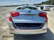 2015 Kia Optima LX с VIN 5XXGM4A70FG505453, выставлен на аукционе Copart как лот 71975875 с пробегом 183 665 миль миль и Списание • Salvage title. История ставок и продаж доступна на DreamBid. Изображение 6.