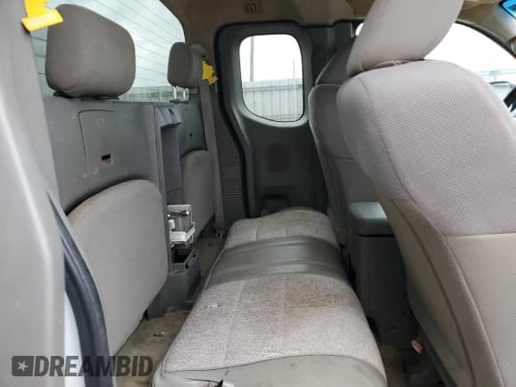 2016 Nissan Frontier S z VIN 1N6BD0CT4GN794255, wystawiony jako Copart lot #84448715 z przebiegiem Nie podano mil oraz Czysty tytuł • Clean title. Historia ofert i sprzedaży dostępna na DreamBid. Obrazek 10.