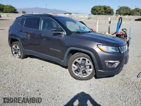 2021 Jeep Compass Limited z VIN 3C4NJCCB4MT505355, wystawiony jako Copart lot #64309405 z przebiegiem Nie podano mil oraz Szkoda całkowita • Salvage title. Historia ofert i sprzedaży dostępna na DreamBid. Obrazek 4.