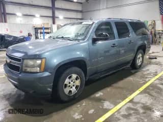 2010 Chevrolet Suburban LS с VIN 1GNUKHE39AR233277, выставлен на аукционе Copart как лот 51633035 с пробегом 242 598 миль миль и Чистый • Clean title. История ставок и продаж доступна на DreamBid. Изображение 1.