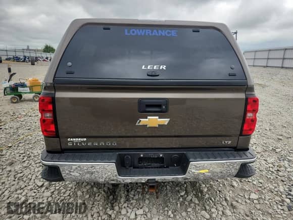 2014 Chevrolet Silverado 1500 LTZ with VIN 1GCVKSEC1EZ380595, listed as a Copart auction lot 70633205 with 118,231 mi miles and Clean title. Bid and sale history available at DreamBid. Image 6.