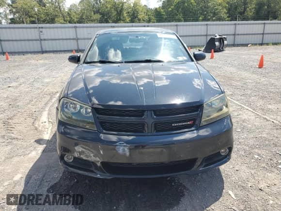 2012 Dodge Avenger R/T z VIN 1C3CDZBGXCN218149, wystawiony jako Copart lot #71328255 z przebiegiem 133 380 mil mil oraz Szkoda całkowita • Salvage title. Historia ofert i sprzedaży dostępna na DreamBid. Obrazek 5.