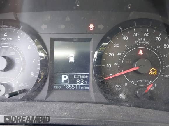 2017 Toyota Sienna LE Auto Access Seat with VIN 5TDKZ3DC1HS789577, listed as a IAAI auction lot 42768987 with 185,511 mi miles and . Bid and sale history available at DreamBid. Image 7.