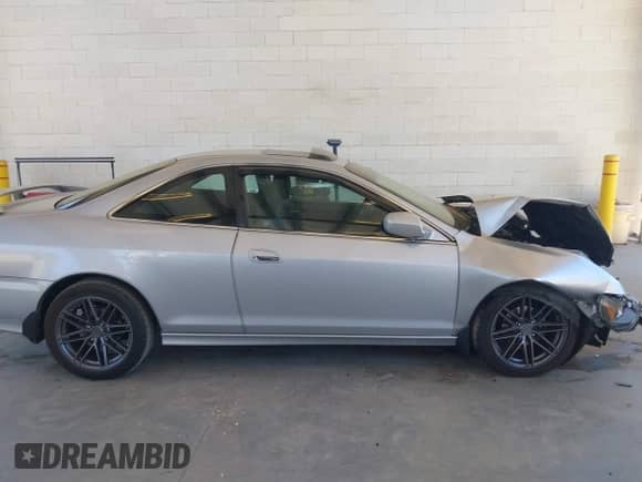 2002 Honda Accord EX with VIN 1HGCG325X2A007264, listed as a IAAI auction lot 42955244 with Not provided miles and . Bid and sale history available at DreamBid. Image 13.