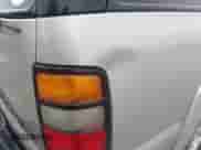 2005 Chevrolet Suburban LT z VIN 3GNEC16Z15G187297, wystawiony jako IAAI lot #43233216 z przebiegiem 268 376 mil mil oraz . Historia ofert i sprzedaży dostępna na DreamBid. Obrazek 6.