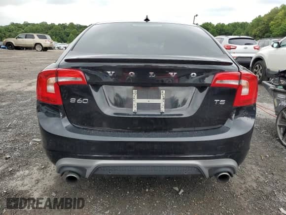 2016 Volvo S60 T5 Drive-E R-Design Special Edition с VIN YV126MFP4G2395280, выставлен на аукционе Copart как лот 66332204 с пробегом 73 358 миль миль и Списание • Salvage title. История ставок и продаж доступна на DreamBid. Изображение 6.