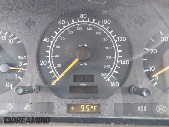 1997 Mercedes-Benz SL 500 with VIN WDBFA67F4VF144156, listed as a IAAI auction lot 42749462 with 112,123 mi miles and . Bid and sale history available at DreamBid. Image 7.