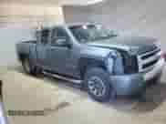 2007 Chevrolet Silverado 1500 1LT z VIN 2GCEK19C371597274, wystawiony jako Copart lot #65614695 z przebiegiem 242 787 mil mil oraz Szkoda całkowita • Salvage title. Historia ofert i sprzedaży dostępna na DreamBid. Obrazek 4.