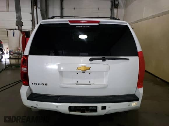 2014 Chevrolet Tahoe LT with VIN 1GNSKBE01ER225173, listed as a Copart auction lot 58045445 with 157,215 mi miles and Clean title. Bid and sale history available at DreamBid. Image 6.