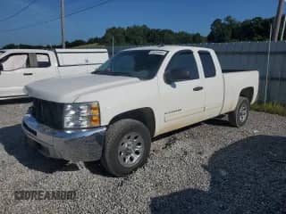 2012 Chevrolet Silverado 1500 LS с VIN 1GCRCREA9CZ110162, выставлен на аукционе Copart как лот 65243665 с пробегом 108 621 миль миль и Списание • Salvage title. История ставок и продаж доступна на DreamBid. Изображение 1.