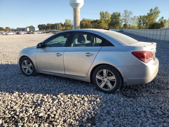 2015 Chevrolet Cruze Diesel z VIN 1G1P75SZ3F7212032, wystawiony jako Copart lot #86111215 z przebiegiem 169 741 mil mil oraz Czysty tytuł • Clean title. Historia ofert i sprzedaży dostępna na DreamBid. Obrazek 2.