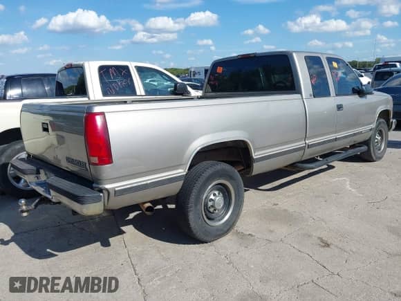 1998 Chevrolet Silverado 2500 с VIN 1GCGC29R6WE161757, выставлен на аукционе IAAI как лот 43296290 с пробегом 235 158 миль миль и . История ставок и продаж доступна на DreamBid. Изображение 4.