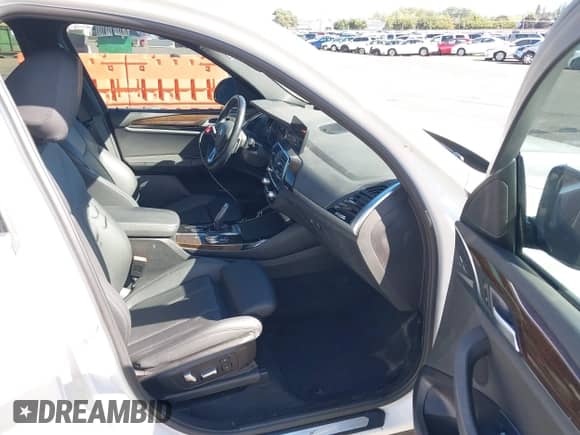 2018 BMW X3 xDrive30i with VIN 5UXTR9C52JLD71418, listed as a IAAI auction lot 43290842 with 59,044 mi miles and . Bid and sale history available at DreamBid. Image 5.