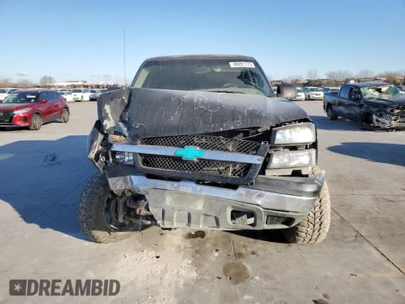 2003 Chevrolet Silverado 1500HD LT with VIN 1GCGK13UX3F135176, listed as a Copart auction lot 89281775 with 295,017 mi miles and Salvage title. Bid and sale history available at DreamBid. Image 5.