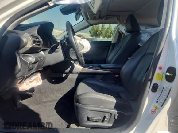 2017 Lexus IS 200t с VIN JTHBA1D20H5061773, выставлен на аукционе Copart как лот 69421125 с пробегом Не указан миль и Списание • Salvage title. История ставок и продаж доступна на DreamBid. Изображение 7.