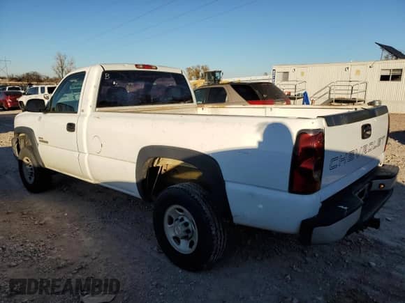 2005 Chevrolet Silverado 2500HD с VIN 1GCHC24285E150966, выставлен на аукционе Copart как лот 84203594 с пробегом 205 701 миль миль и Списание • Salvage title. История ставок и продаж доступна на DreamBid. Изображение 2.