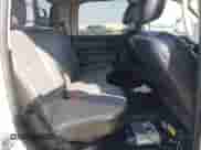 2022 Ram 1500 Tradesman z VIN 3C6RR7KG8NG302131, wystawiony jako IAAI lot #42995125 z przebiegiem 109 203 mil mil oraz . Historia ofert i sprzedaży dostępna na DreamBid. Obrazek 8.