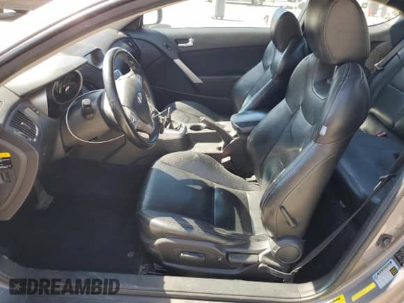 2010 Hyundai Genesis Coupe Premium с VIN KMHHT6KD9AU004230, выставлен на аукционе Copart как лот 56286055 с пробегом 199 511 миль миль и Списание • Salvage title. История ставок и продаж доступна на DreamBid. Изображение 7.