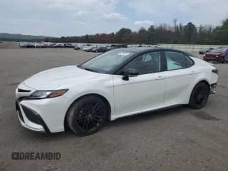 2021 Toyota Camry XSE with VIN 4T1KZ1AK4MU059390, listed as a Copart auction lot 68375425 with 52,331 mi miles and Salvage title. Bid and sale history available at DreamBid. Image 1.
