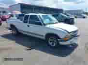 2000 Chevrolet S-10 LS с VIN 1GCCS19W4Y8225538, выставлен на аукционе IAAI как лот 42849719 с пробегом 261 202 миль миль и . История ставок и продаж доступна на DreamBid. Изображение 1.