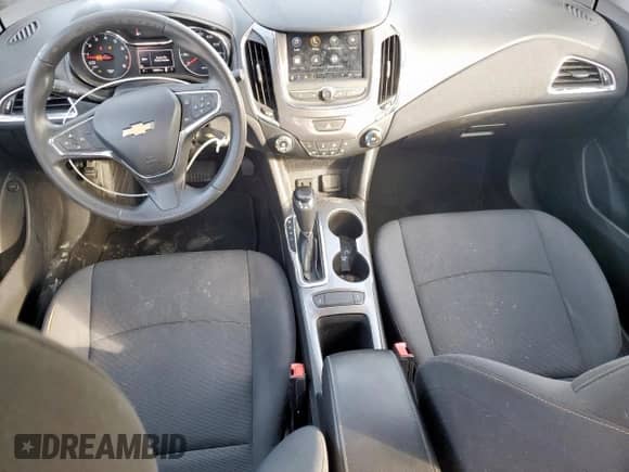 2019 Chevrolet Cruze with VIN 1G1BJ5SM5K7104098, listed as a Copart auction lot 70595035 with 128,620 mi miles and Clean title. Bid and sale history available at DreamBid. Image 8.