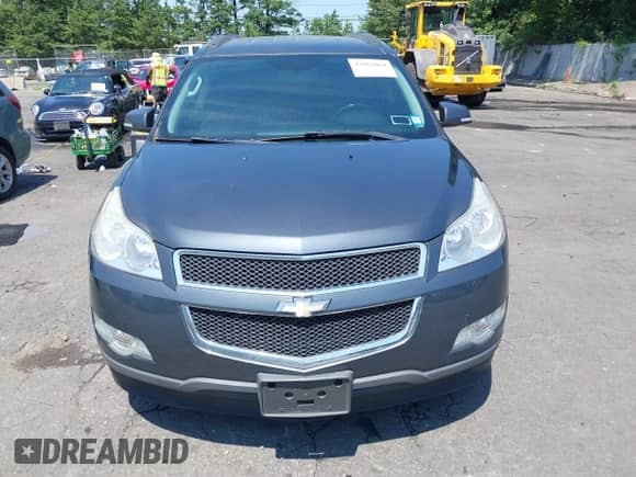 2012 Chevrolet Traverse 1LT z VIN 1GNKVGED9CJ277606, wystawiony jako IAAI lot #42864068 z przebiegiem 139 446 mil mil oraz . Historia ofert i sprzedaży dostępna na DreamBid. Obrazek 12.