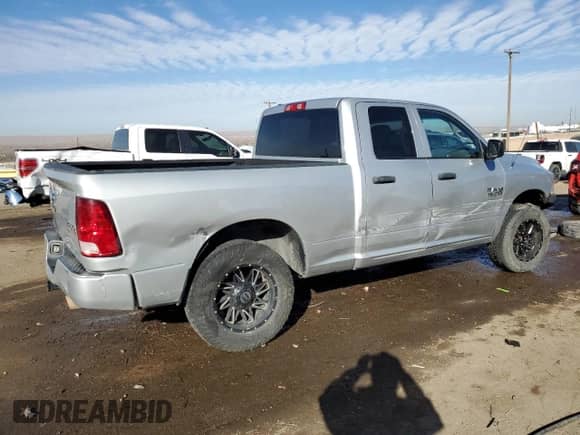 2017 Ram 1500 Express z VIN 1C6RR7FT8HS729359, wystawiony jako Copart lot #42246465 z przebiegiem 202 108 mil mil oraz Szkoda całkowita • Salvage title. Historia ofert i sprzedaży dostępna na DreamBid. Obrazek 3.