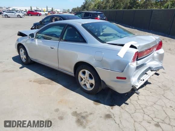 2000 Honda Accord EX z VIN 1HGCG2256YA035825, wystawiony jako IAAI lot #43024197 z przebiegiem 165 705 mil mil oraz . Historia ofert i sprzedaży dostępna na DreamBid. Obrazek 3.